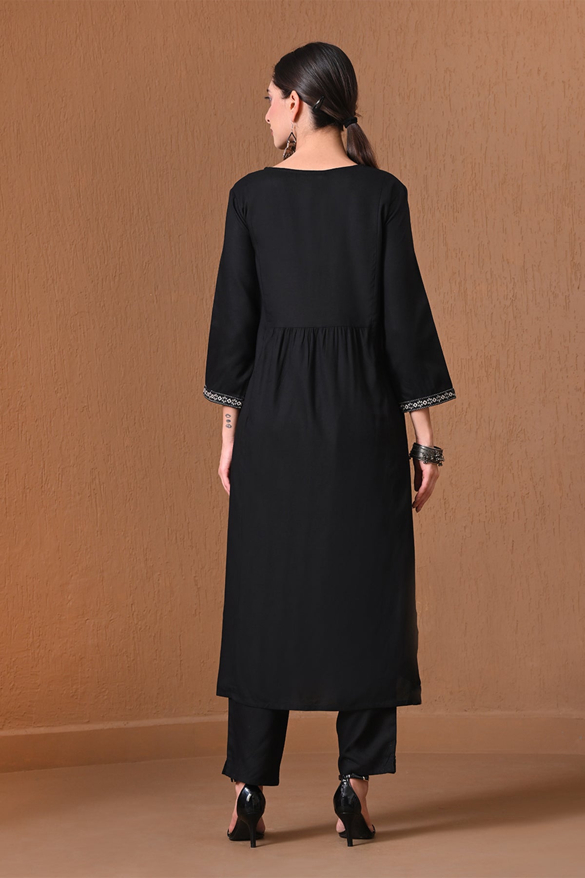 Black Embroidered A-Line Kurta 2 Pcs Set