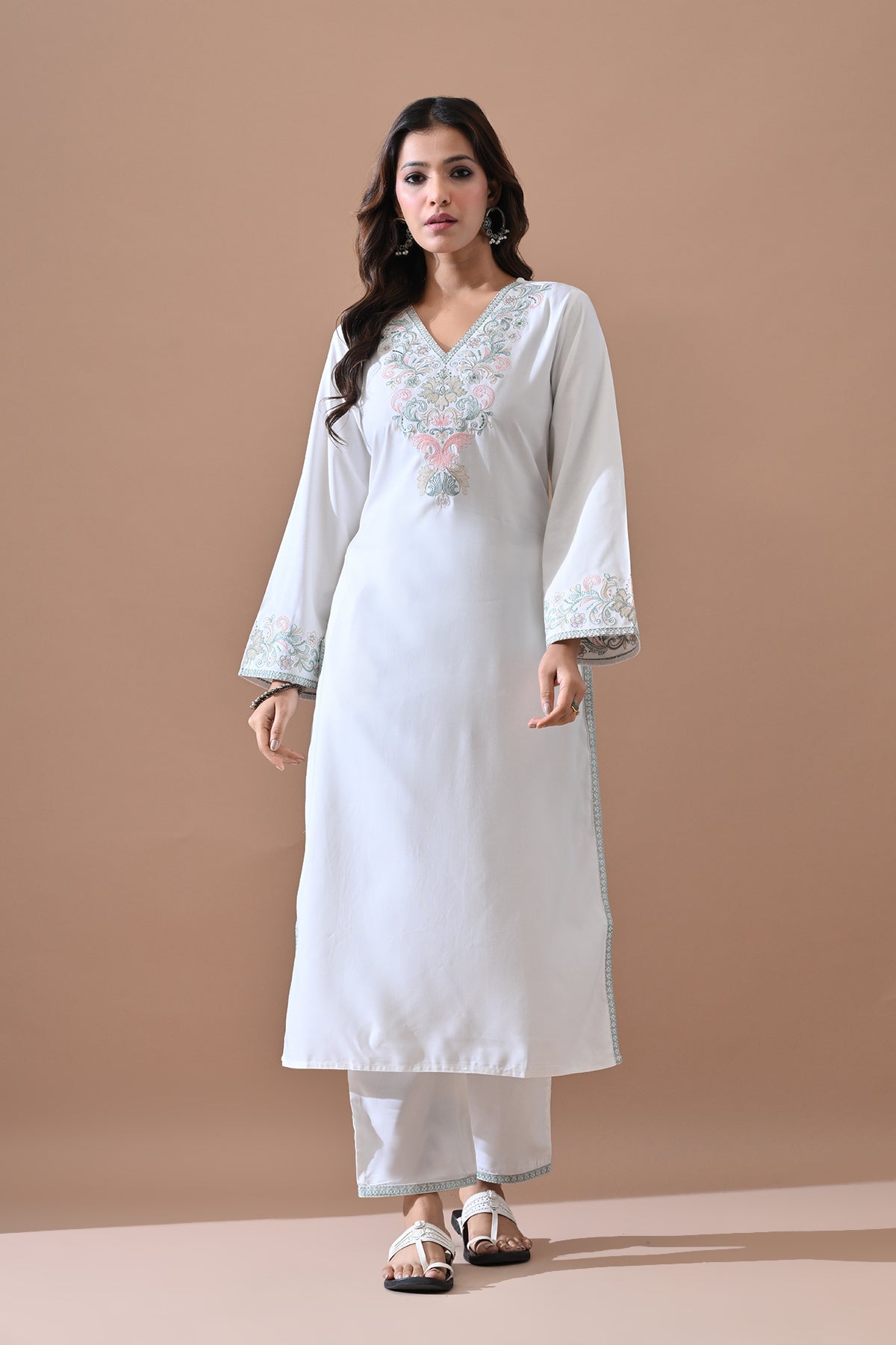 Cream Embroidered Kurta Set (2 Piece)