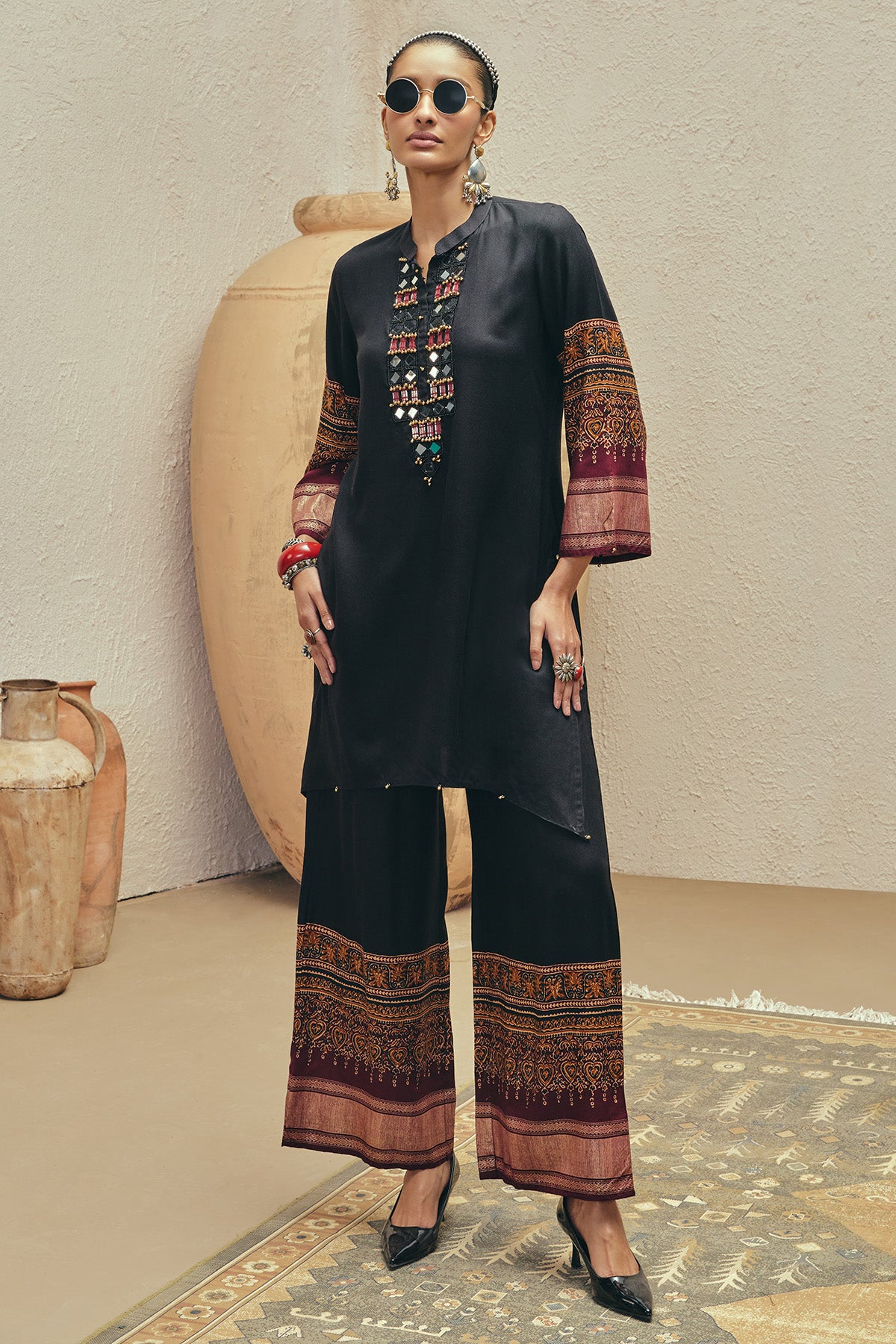Black Mirror Embellished Kurta 2 Pcs Set