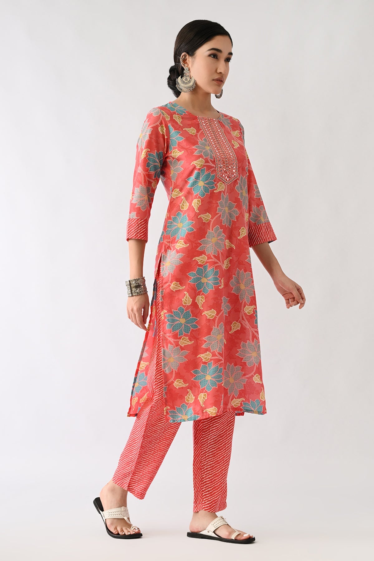Peach Pink Printed Kurta Set(3 Piece)