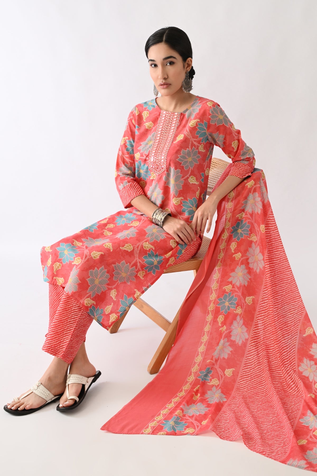 Peach Pink Printed Kurta Set(3 Piece)