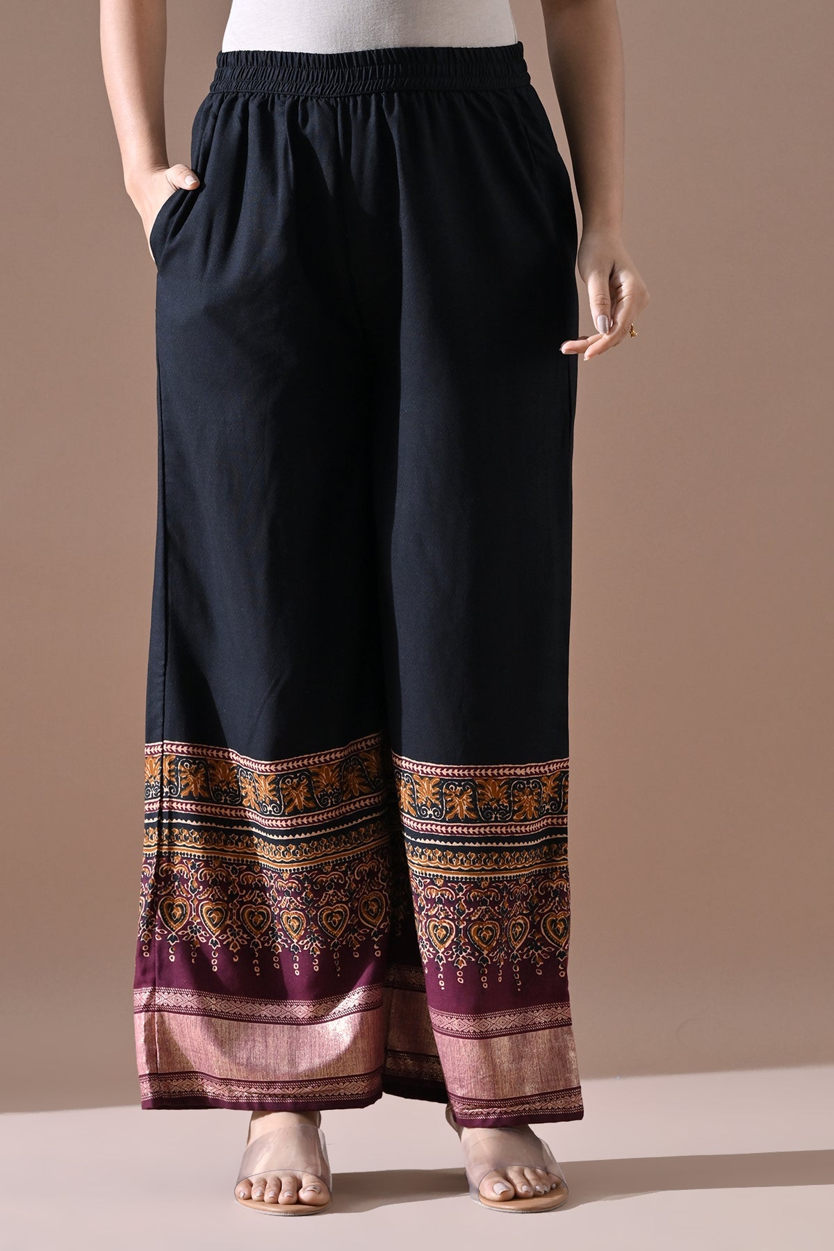 Black Mirror Embellished Kurta 2 Pcs Set