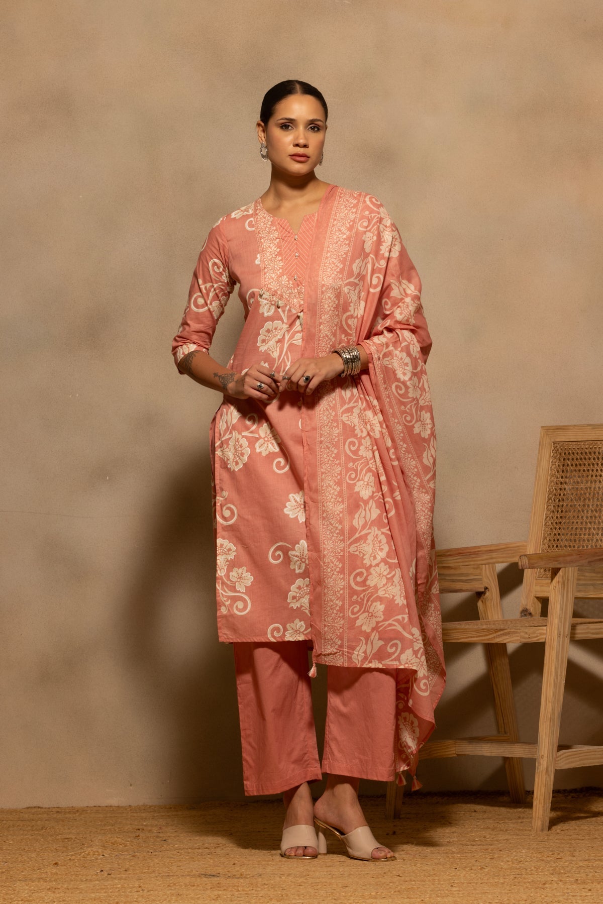 Pink Floral Printed Kurta 3 Pcs Set