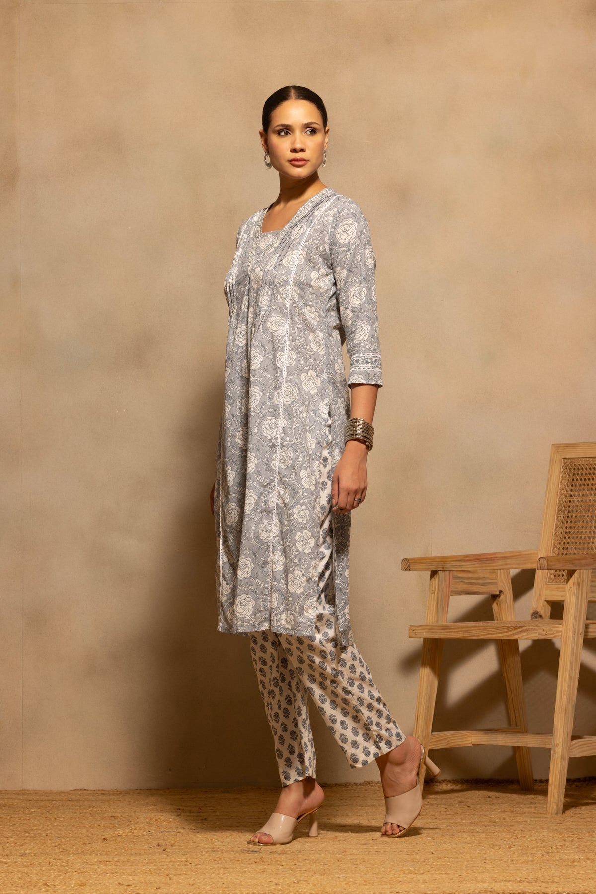 Grey Floral Printed A-line Kurta 3 Pcs Set