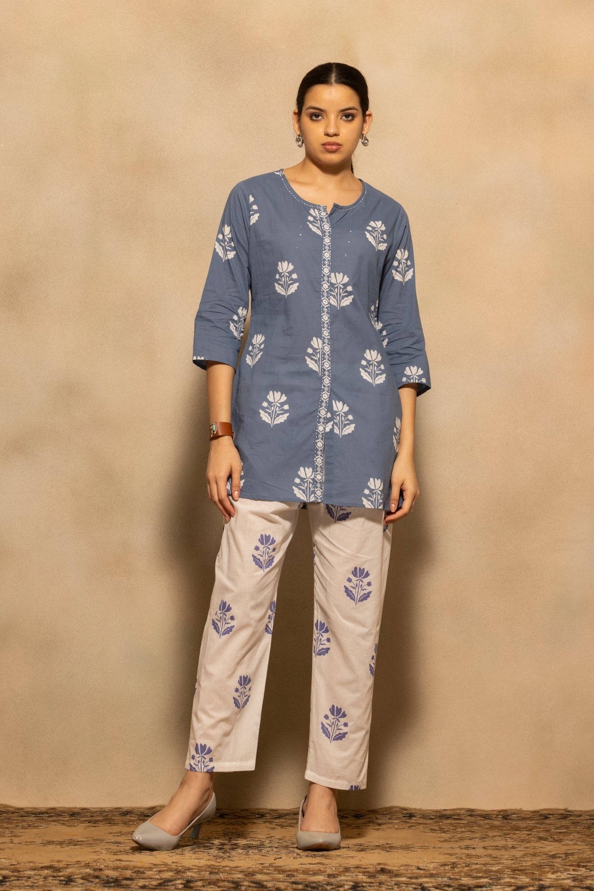 Blue Floral Printed Kurta 2 Pcs Set