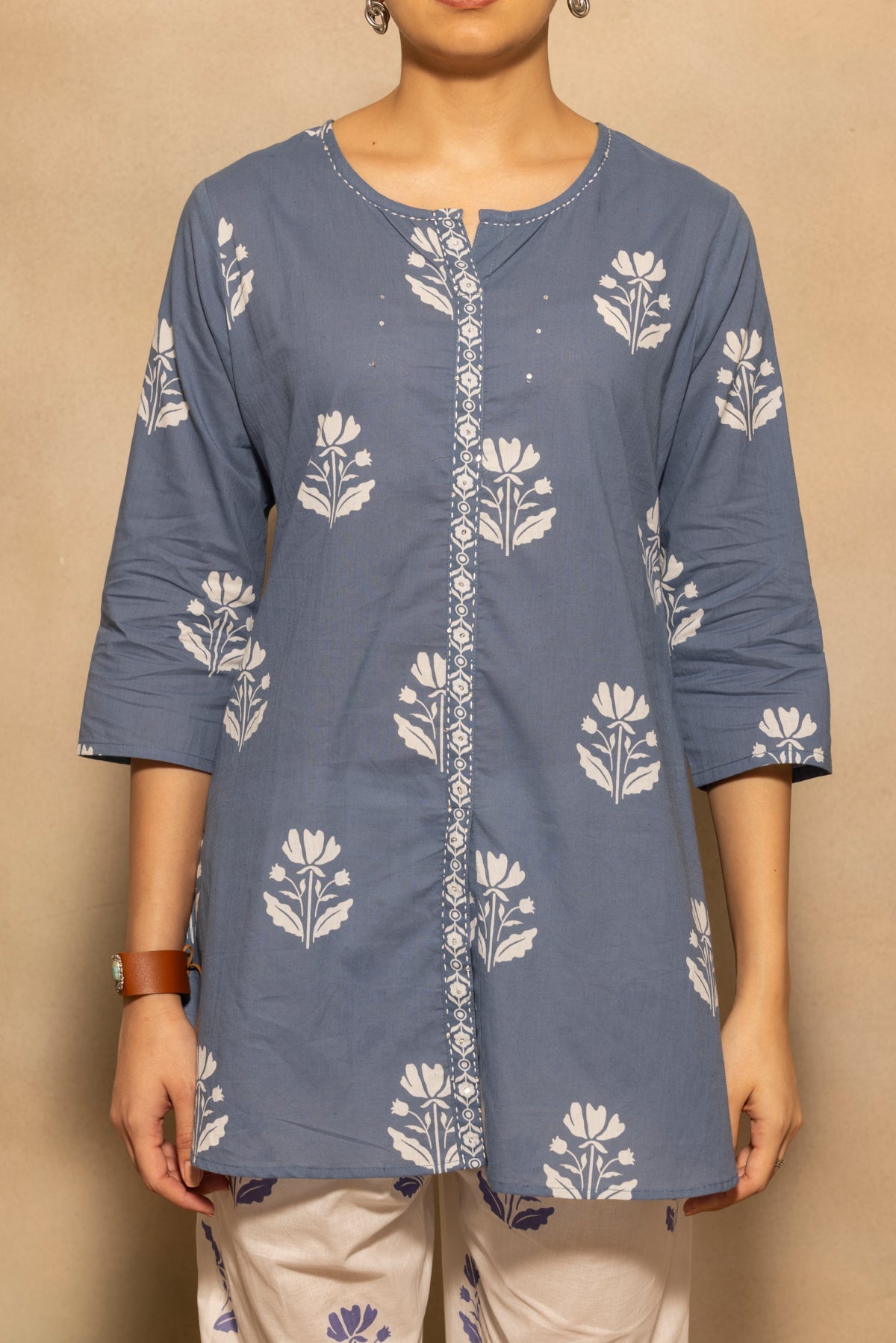 Blue Floral Printed Kurta 2 Pcs Set