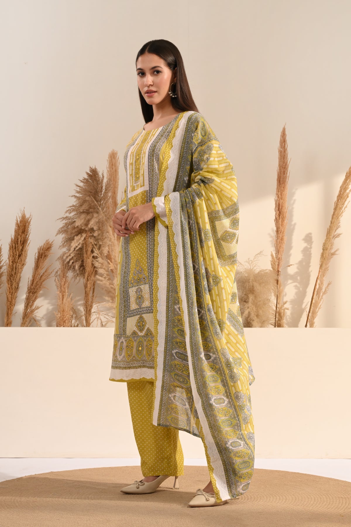Green Geometric & Floral Printed Kurta 3 Pcs Set