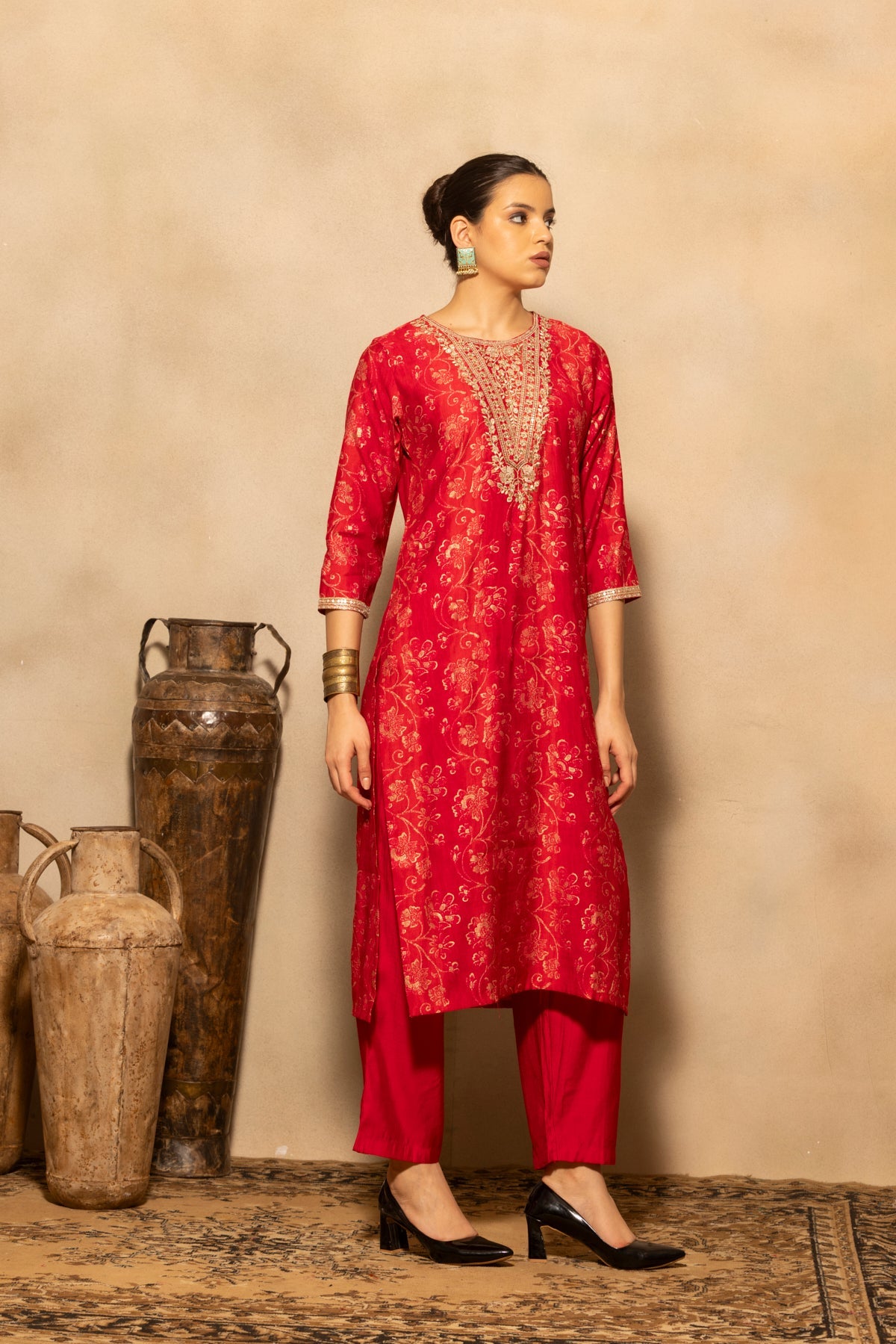 Pink Embroidered Kurta 3 Pcs Set