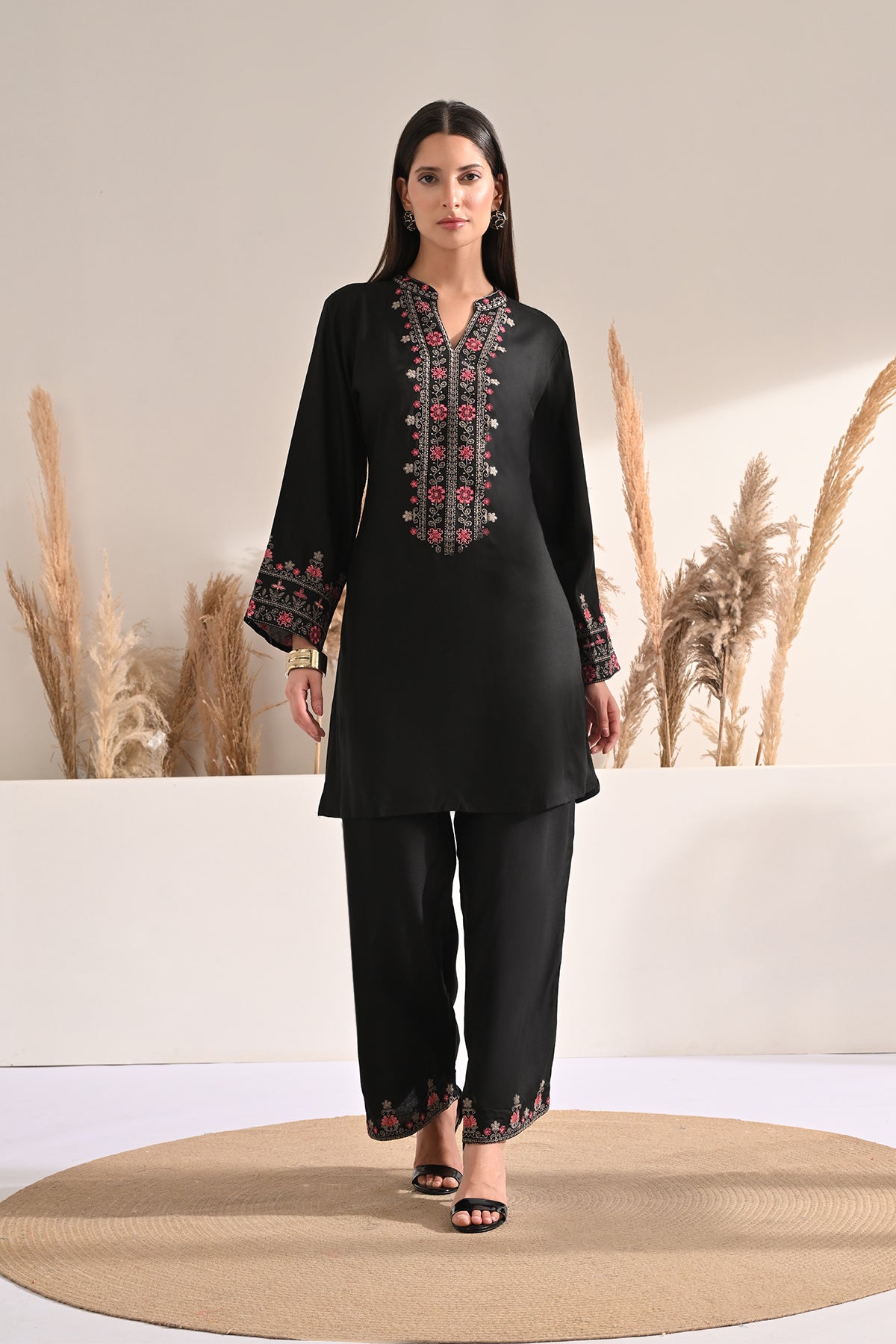 Black Embroidered Kurta 2 Pcs Set