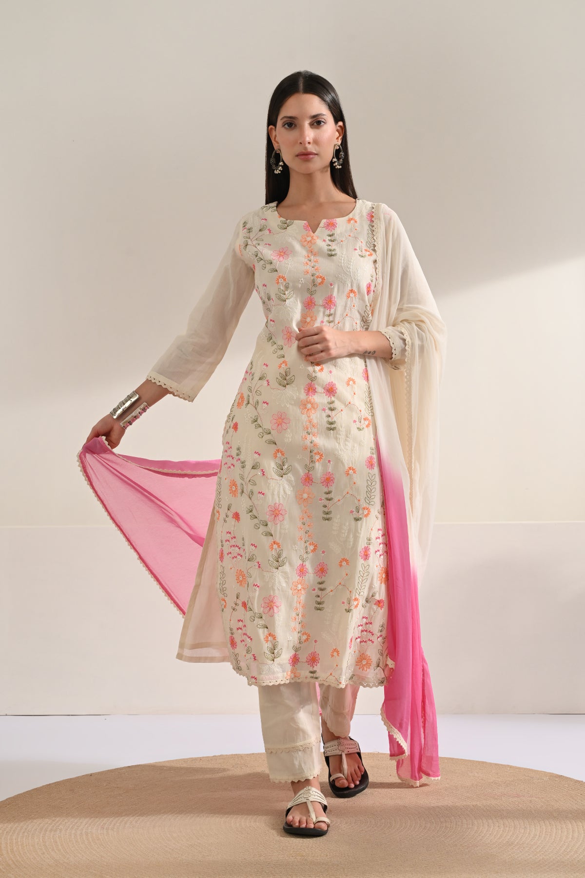 Cream Floral Embroidered 3 Pcs Kurta Set