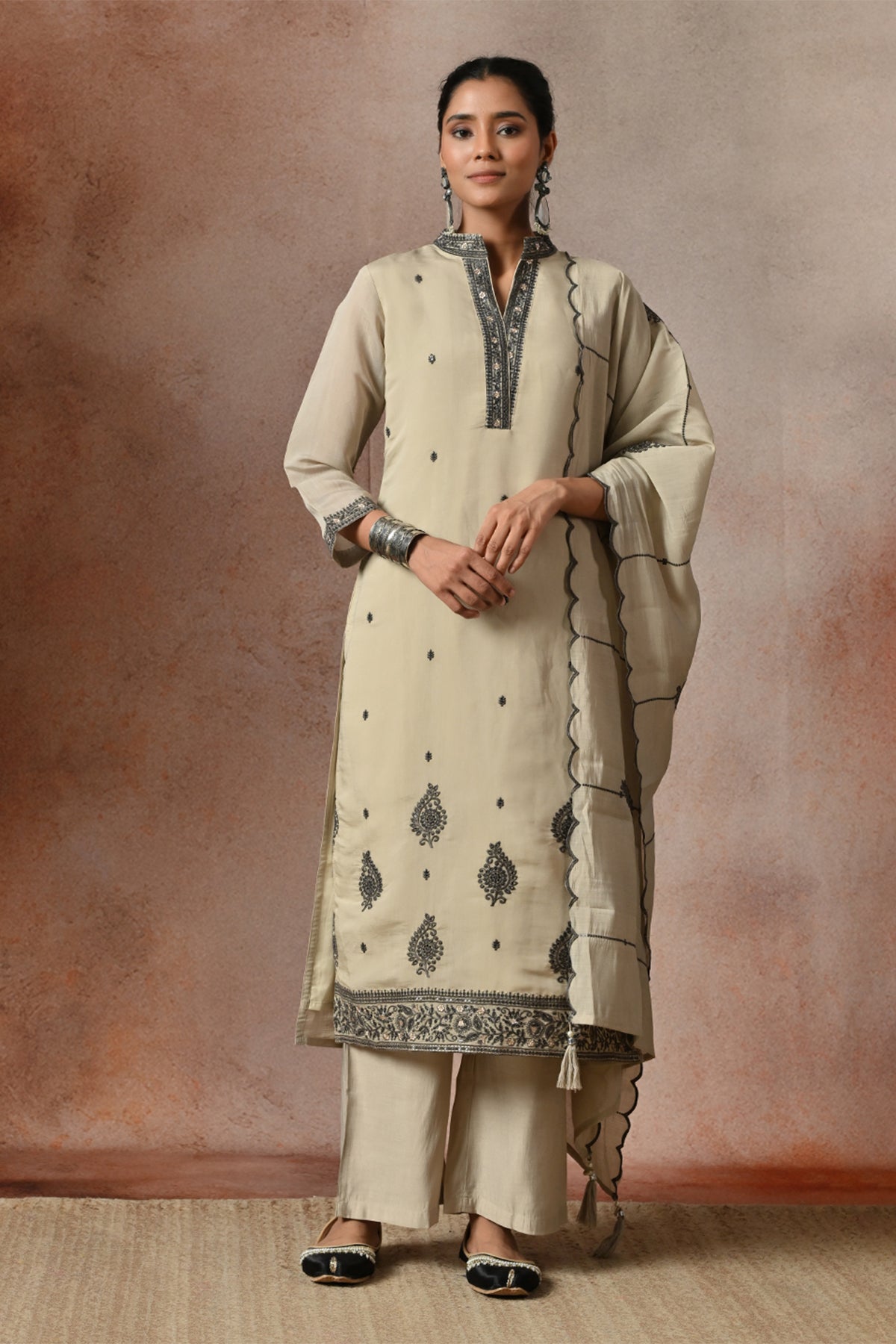 Grey Chanderi Embroidered 3 Pcs Kurta Set