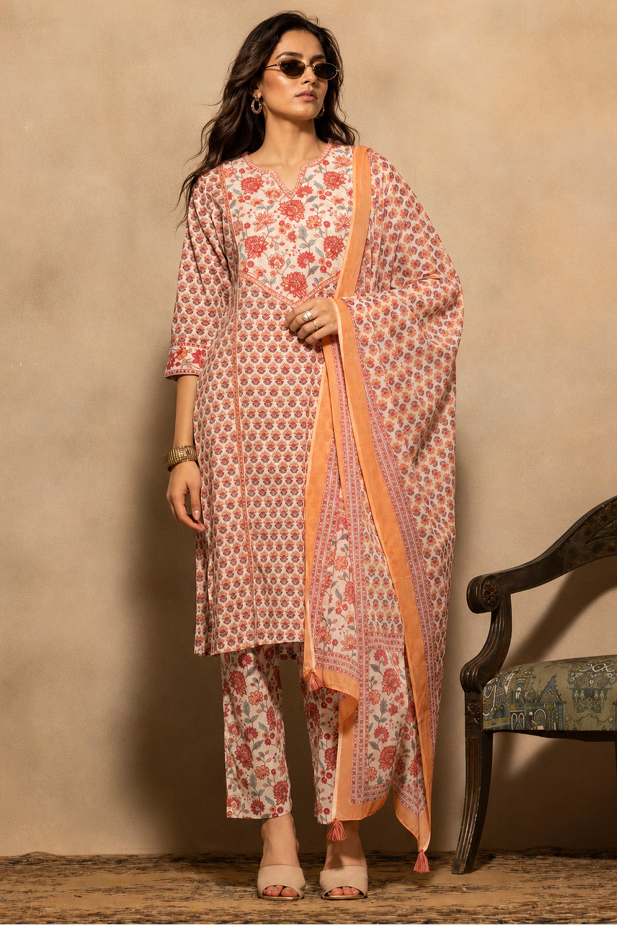 Cream Floral Printed Kurta 3 Pcs Set
