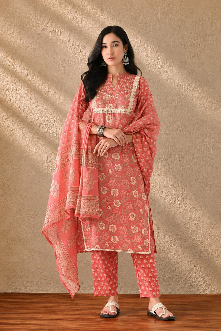 Peach Pink Printed Kurta Set(3 Piece)