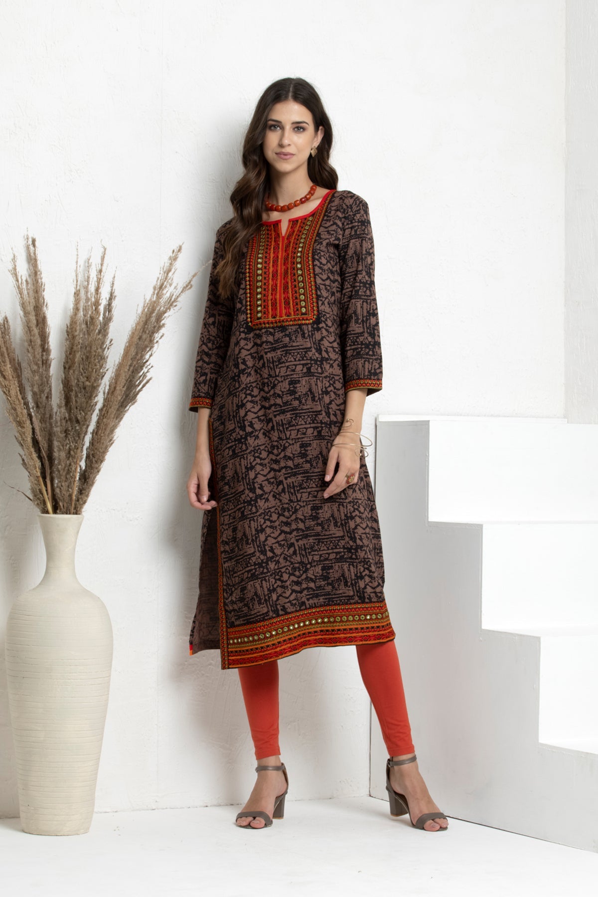Black Yoke Embroidered Kurta