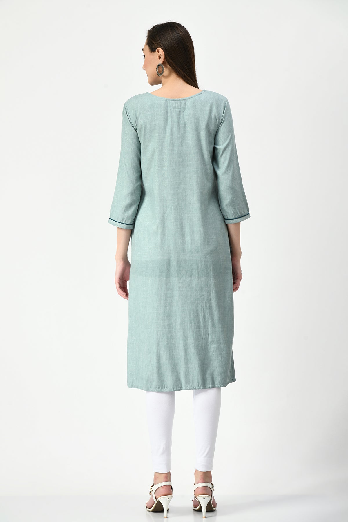 Green Embroidered Straight Kurta