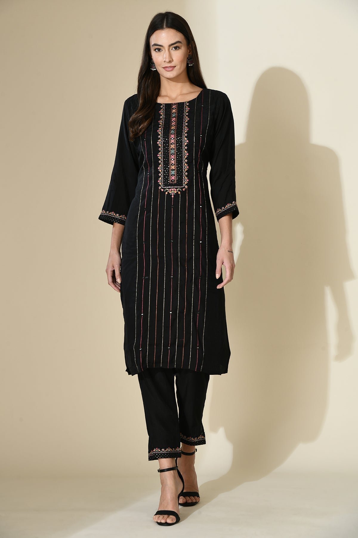 Black Embellished Kurta 3 Pcs Set