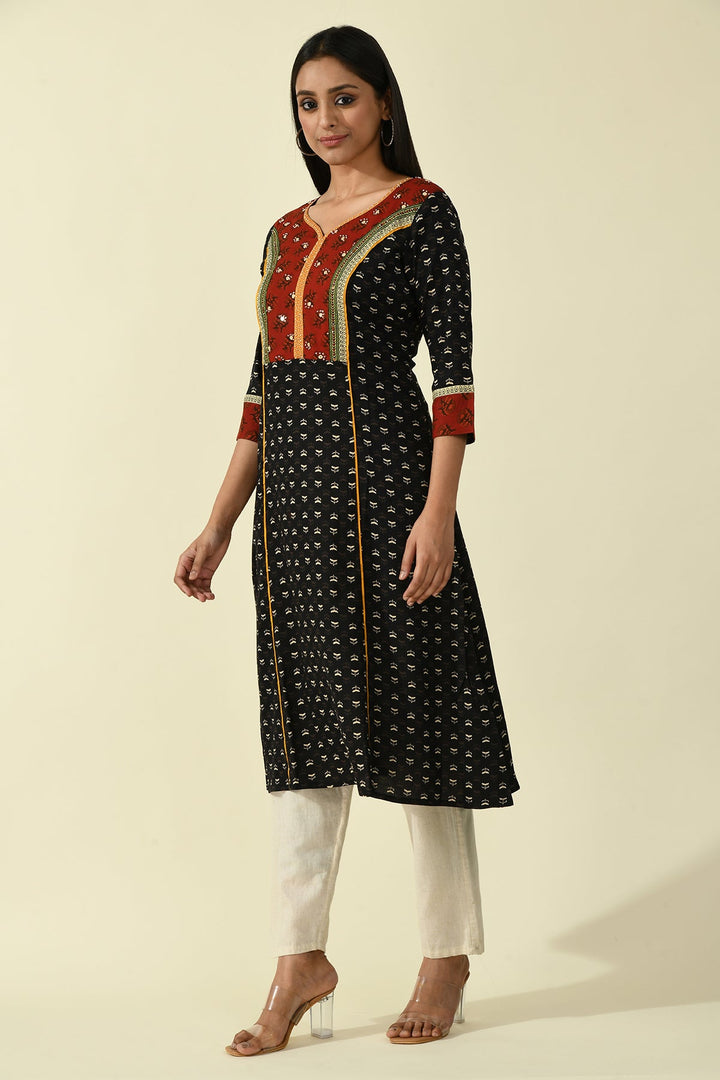 Black Yoke Mirror Work Printed Kurta