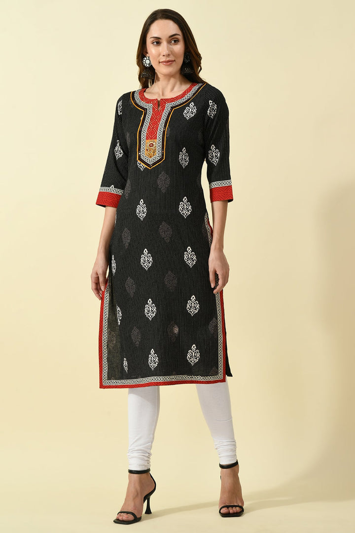 Black Yoke Embroidered Printed Kurta