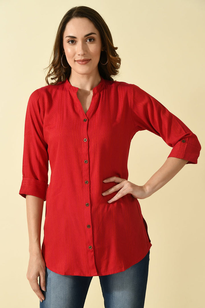 Magenta self design top