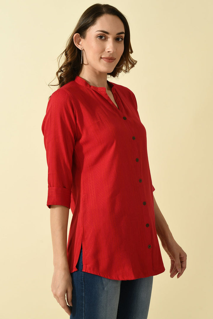 Magenta self design top