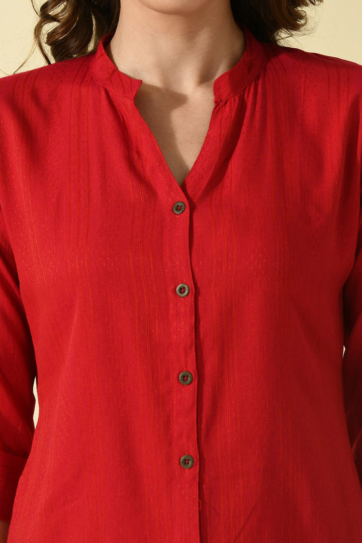 Magenta self design top