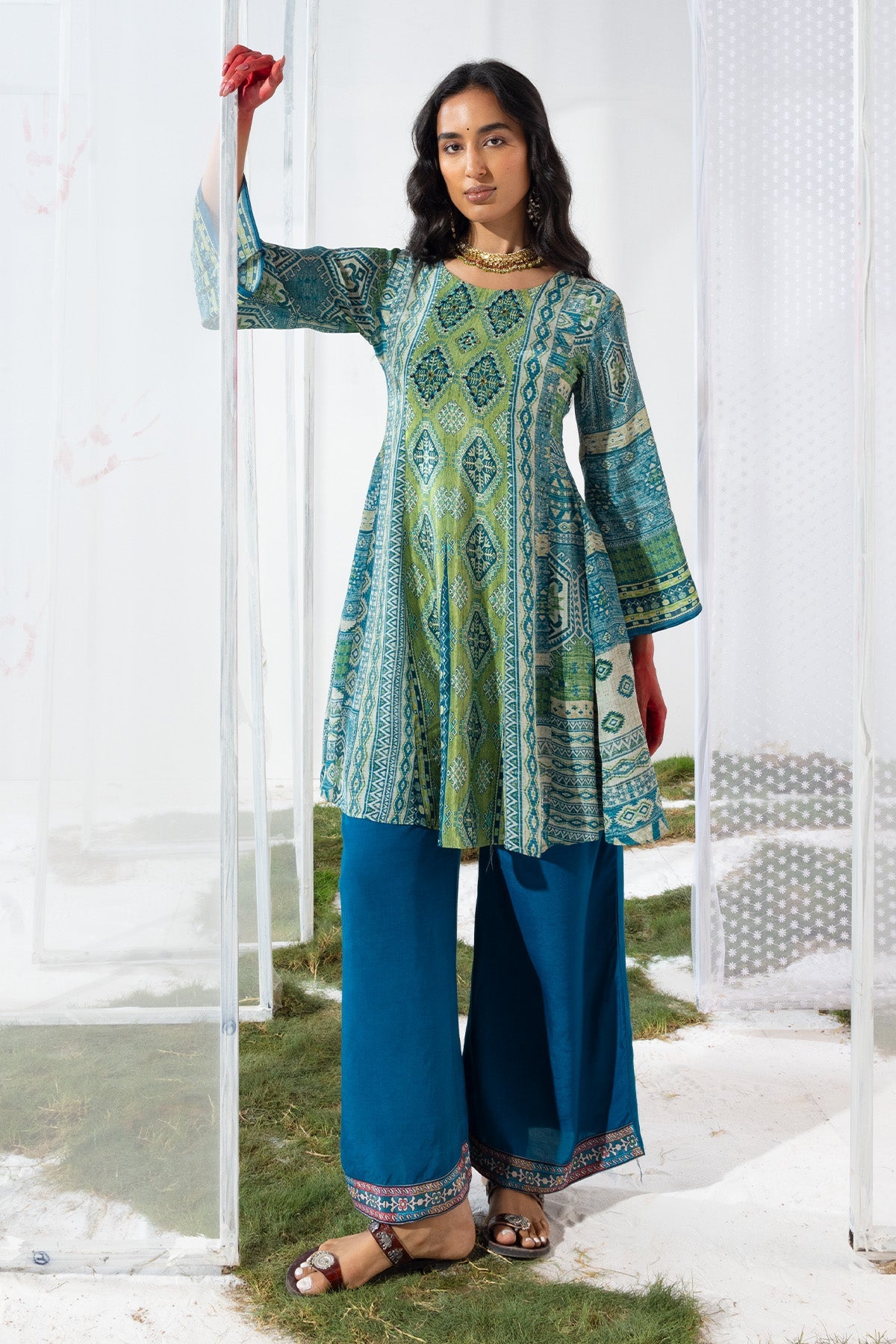 Green Embellished Flared Kurta 2 Pcs Set