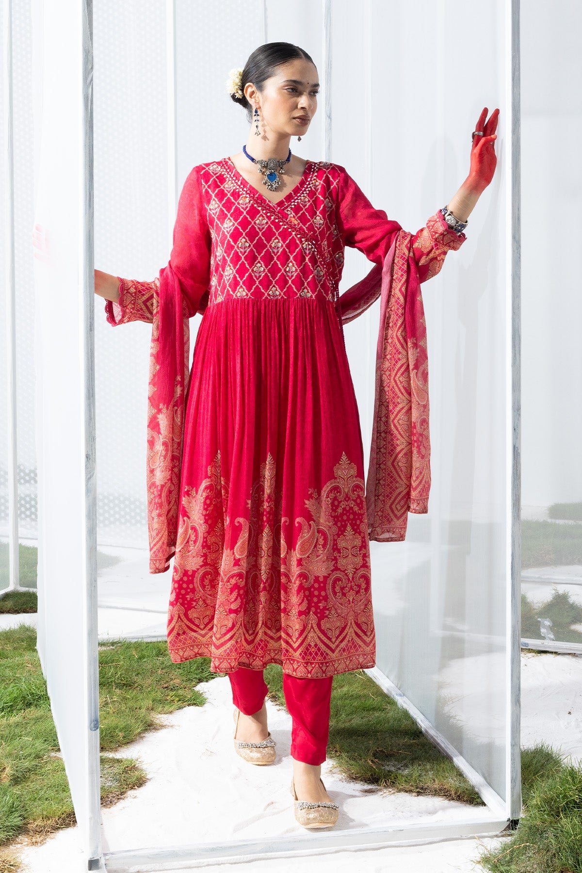 Pink Embellished Flared Kurta 3 Pcs Set