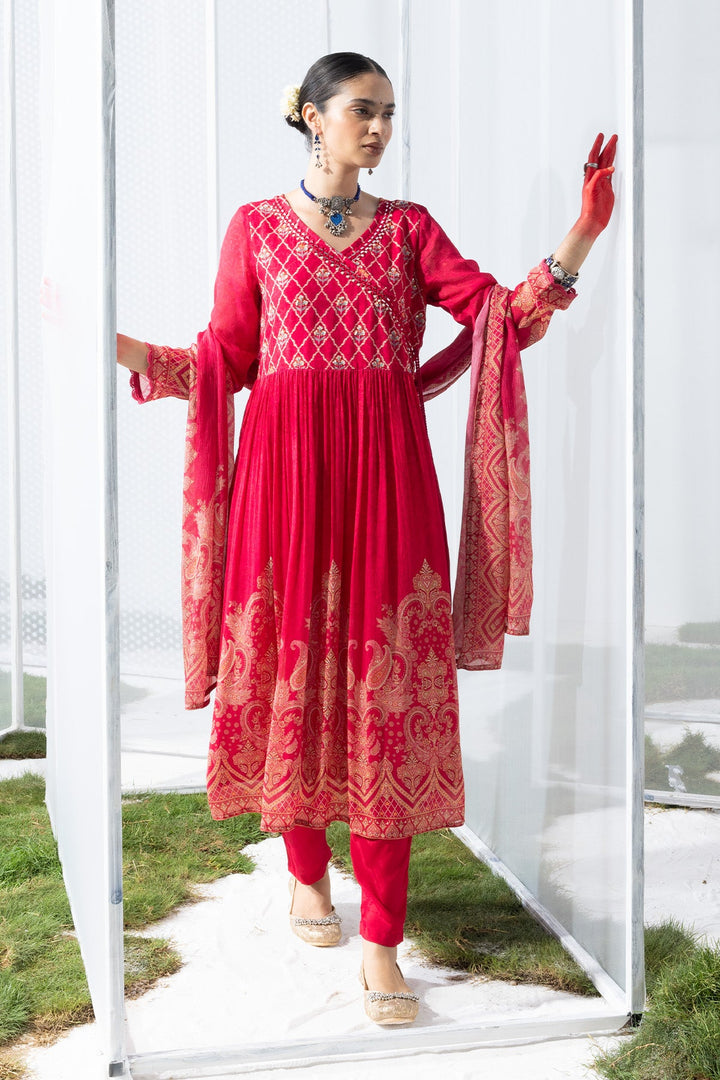 Pink Embellished Flared Kurta Set (3 Piece)