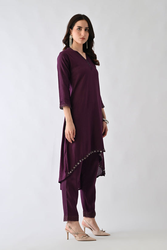 Purple Embellished V-Neck Kurta Set (2 Piece)