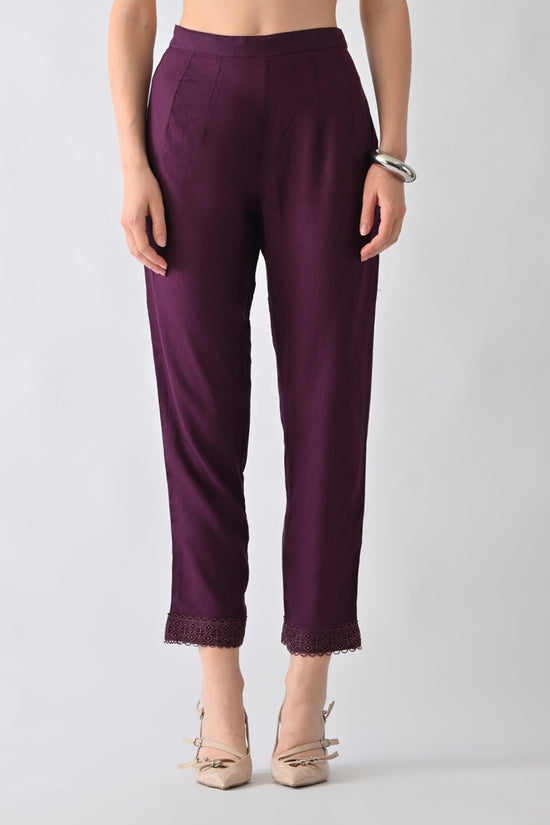 Purple Embellished V-Neck Kurta Set (2 Piece)