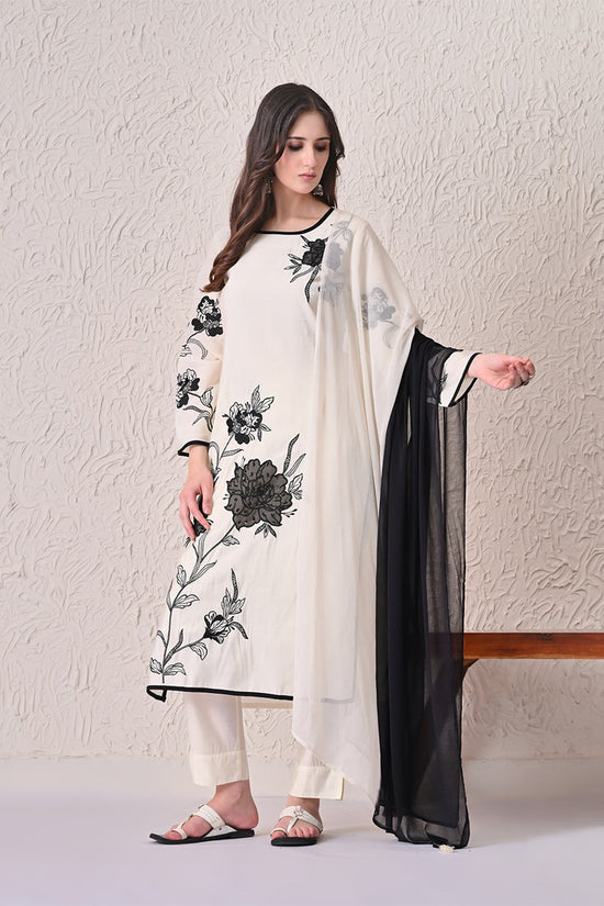 Cream Embroidered Kurta 3 Pcs Set