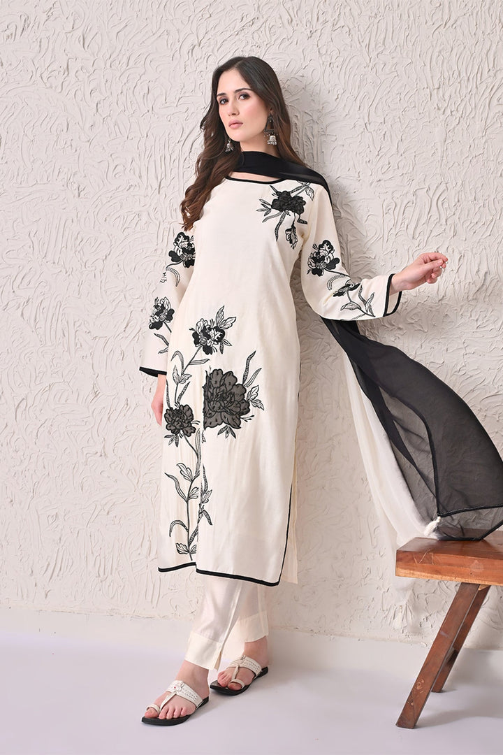 Cream Embroidered Kurta 3 Pcs Set