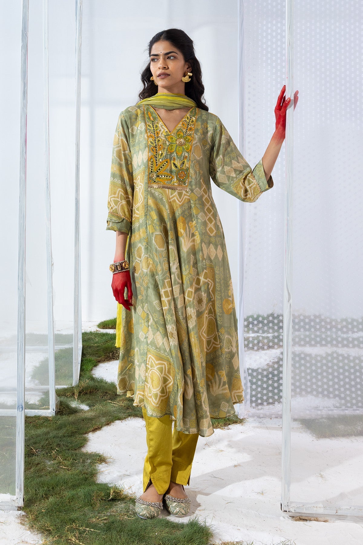 Green Embellished Flared Kurta 3 Pcs Set