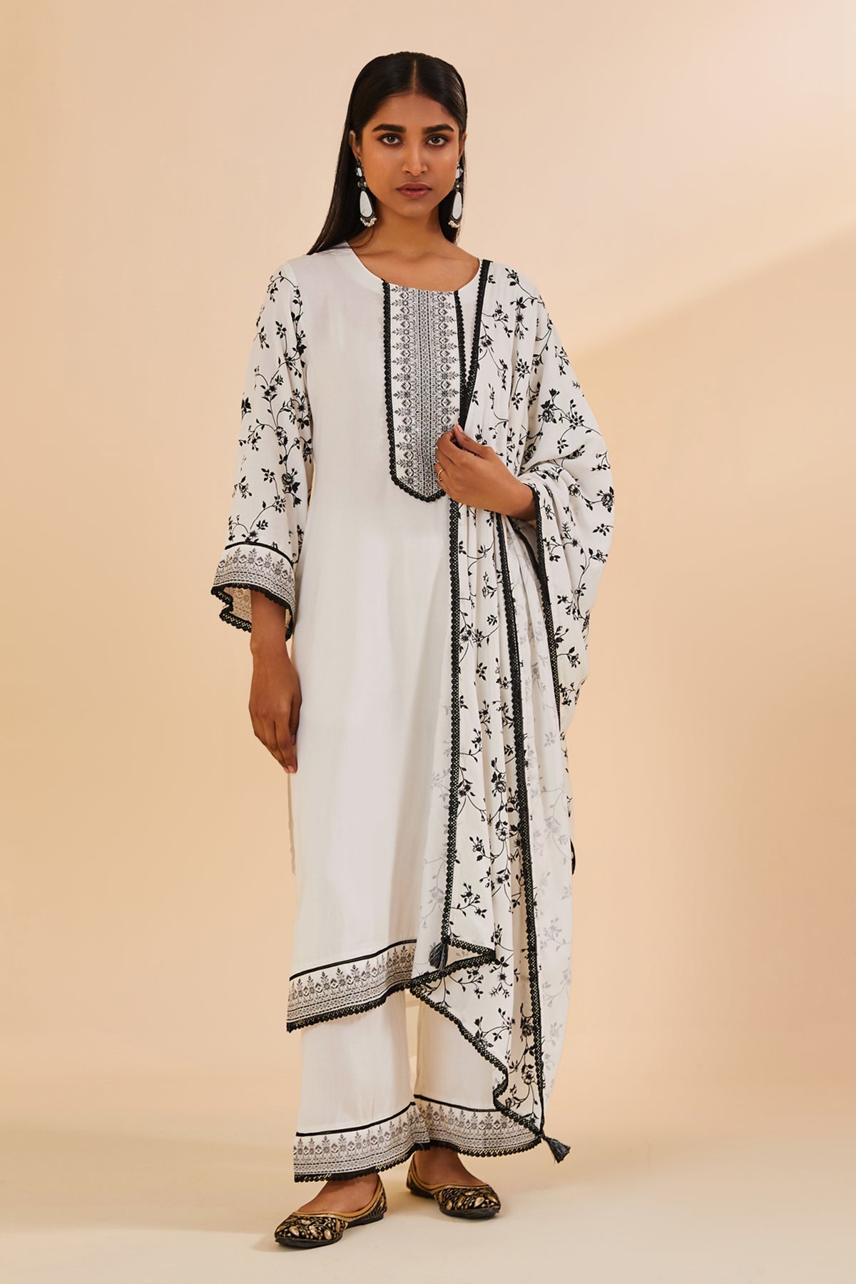 White Embroidered Kurti 3 Pcs Set