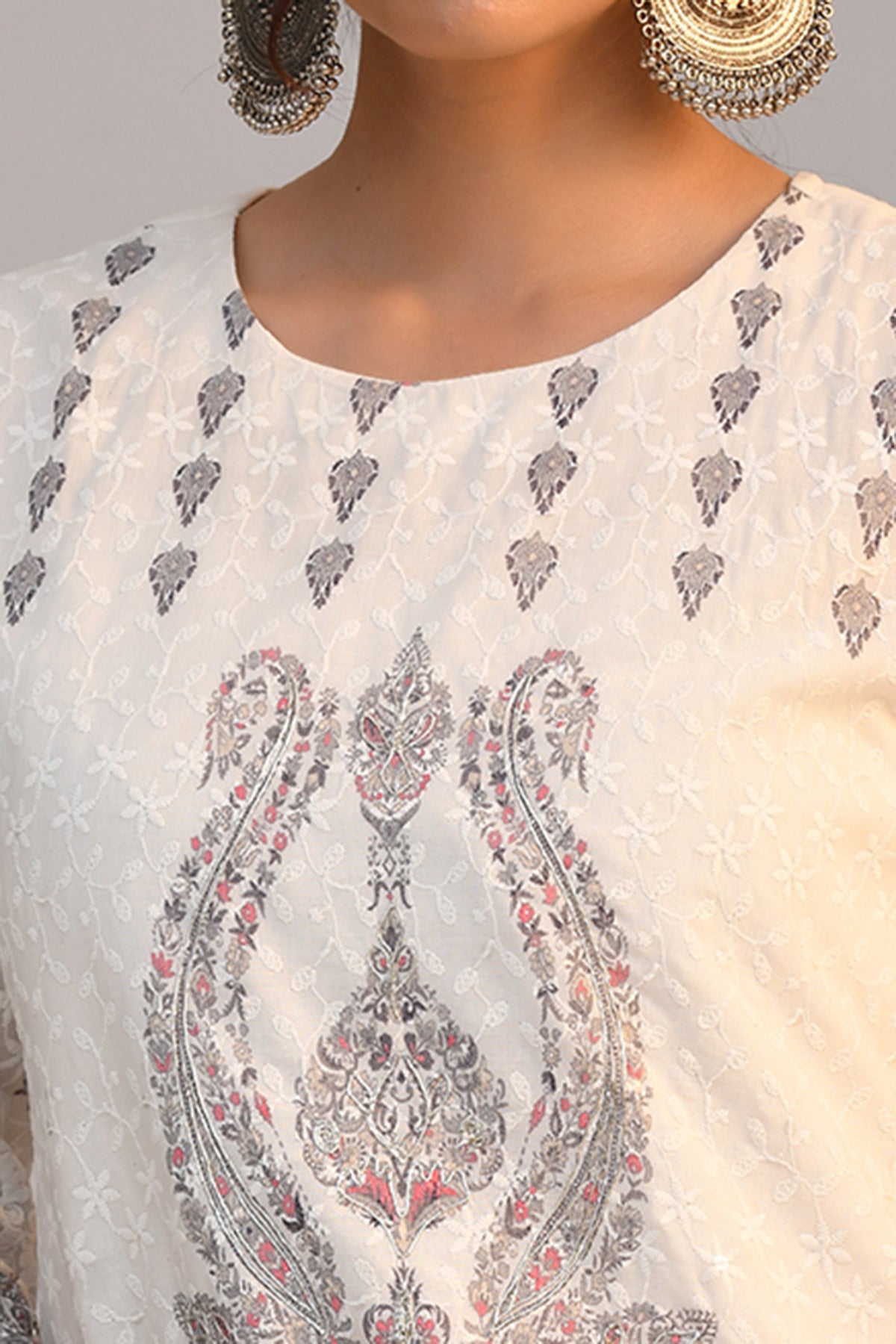 White Embroidered Kurta 3 Pcs Set