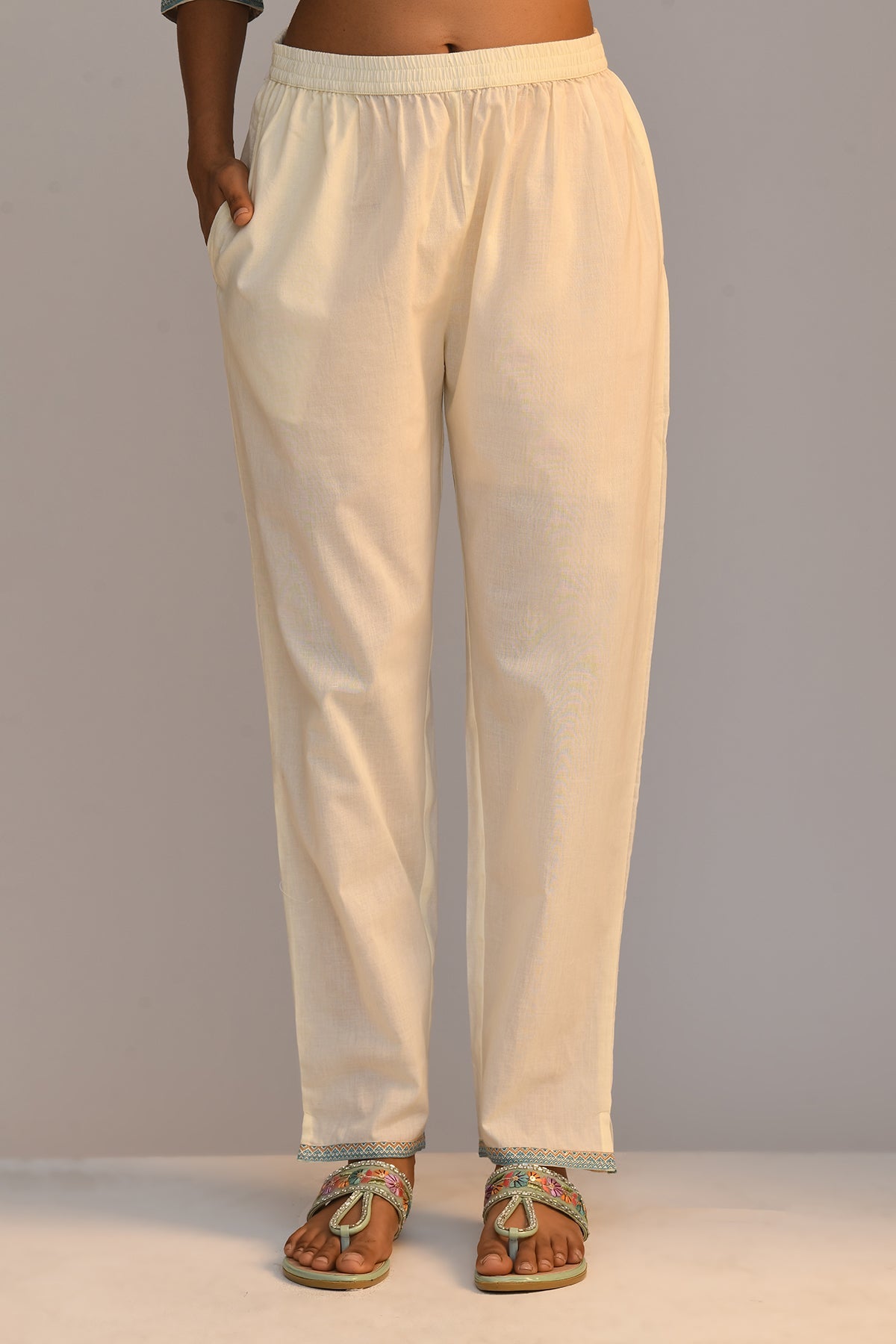 Cream Embellished Printed Kurta 3 Pcs Set