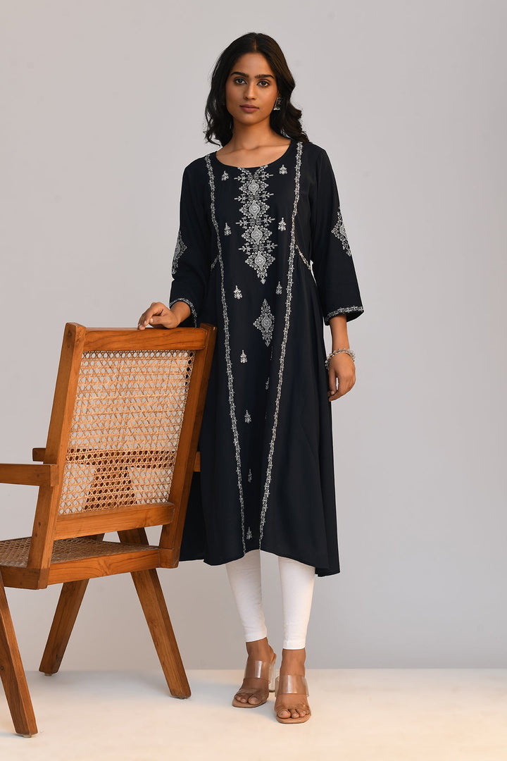 Black Embroidered Kurta