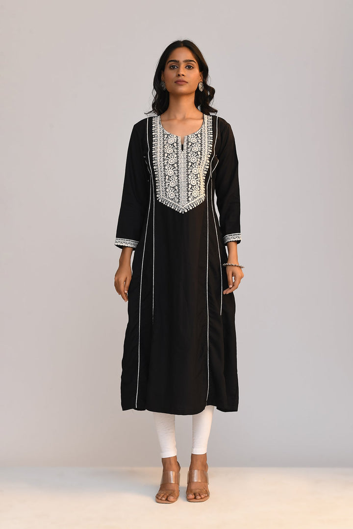 Black Solid Embroidered Kurta