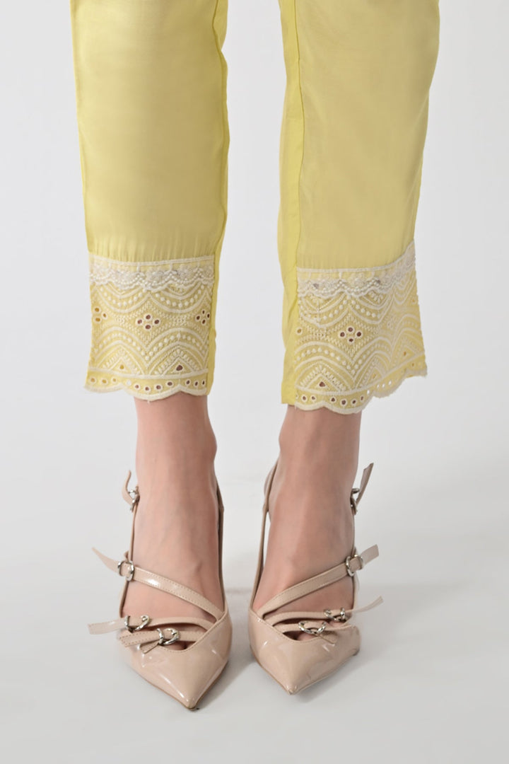 Yellow Embellished Kurta Set (2 Piece)