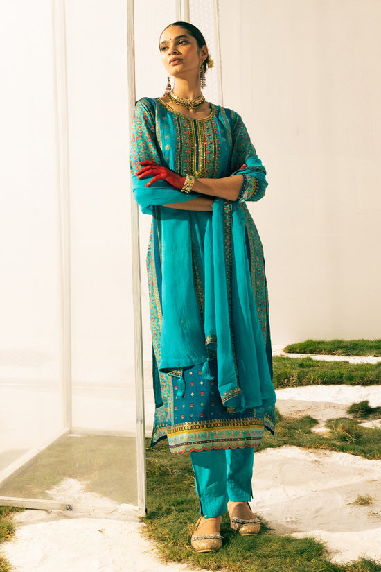 Blue Embellished Straight Kurta Set