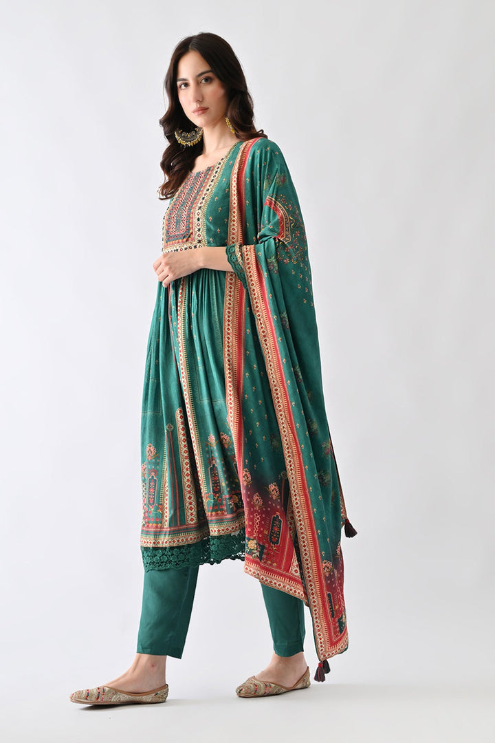 Green Embellished Kurta Set (3 Piece)