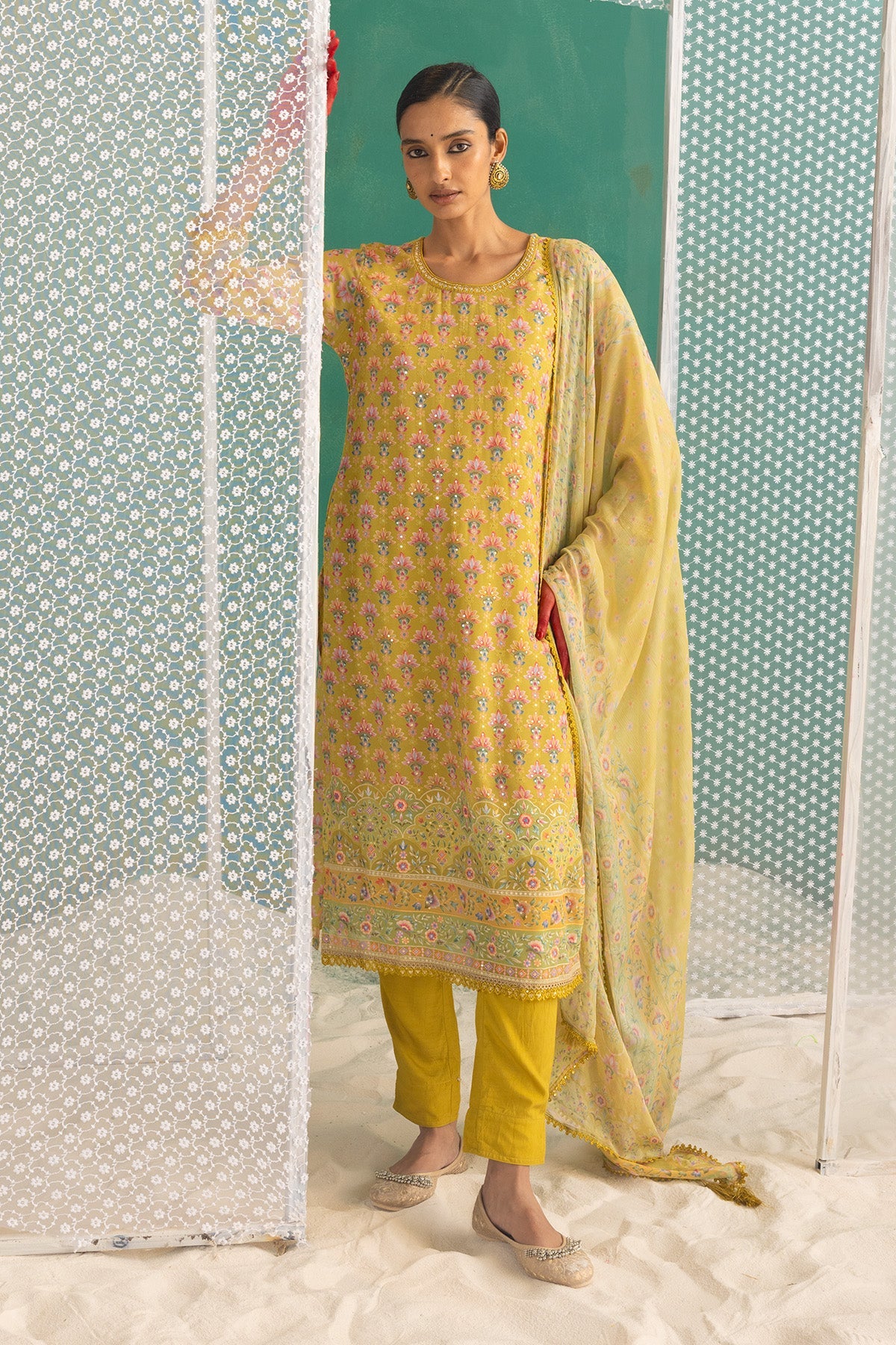 Green Embellished Straight Kurta 3 Pcs Set