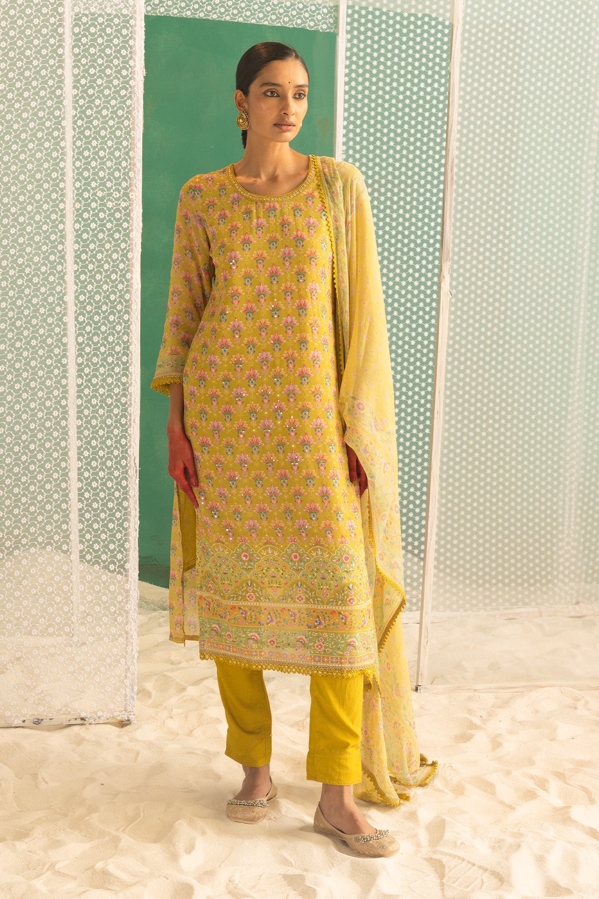 Green Embellished Straight Kurta 3 Pcs Set