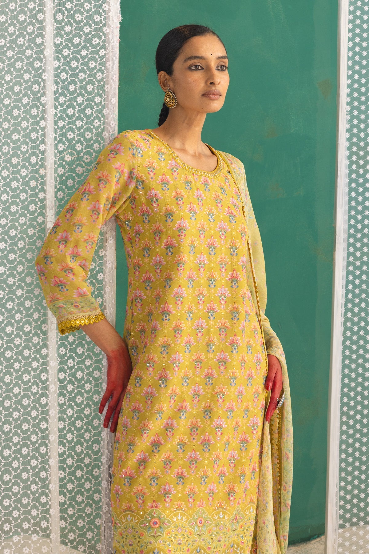 Green Embellished Straight Kurta 3 Pcs Set