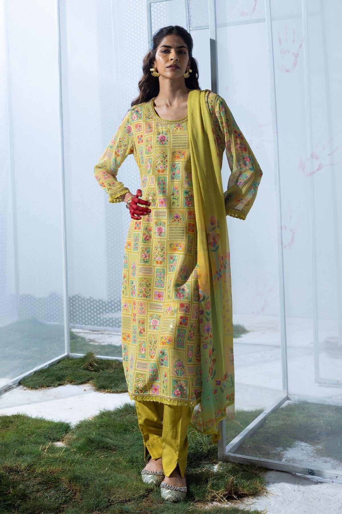 Green Embellished Straight Kurta 3 Pcs Set