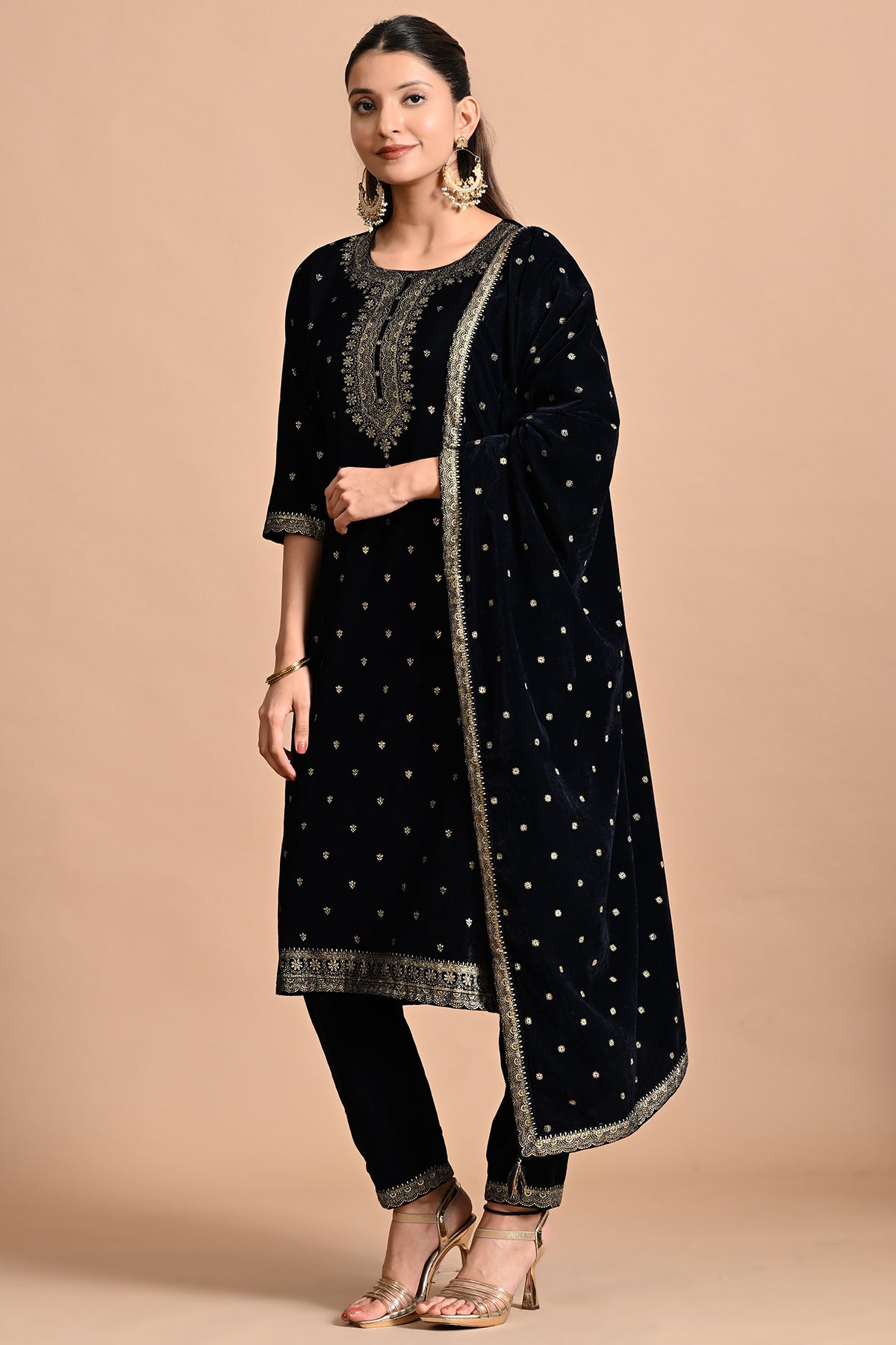 Blue Velvet Printed Kurta Set