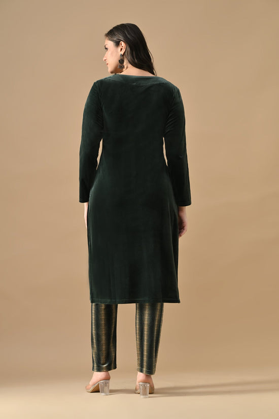 Winter Green Embroideredred Velvet Kurta 3 Pcs Set
