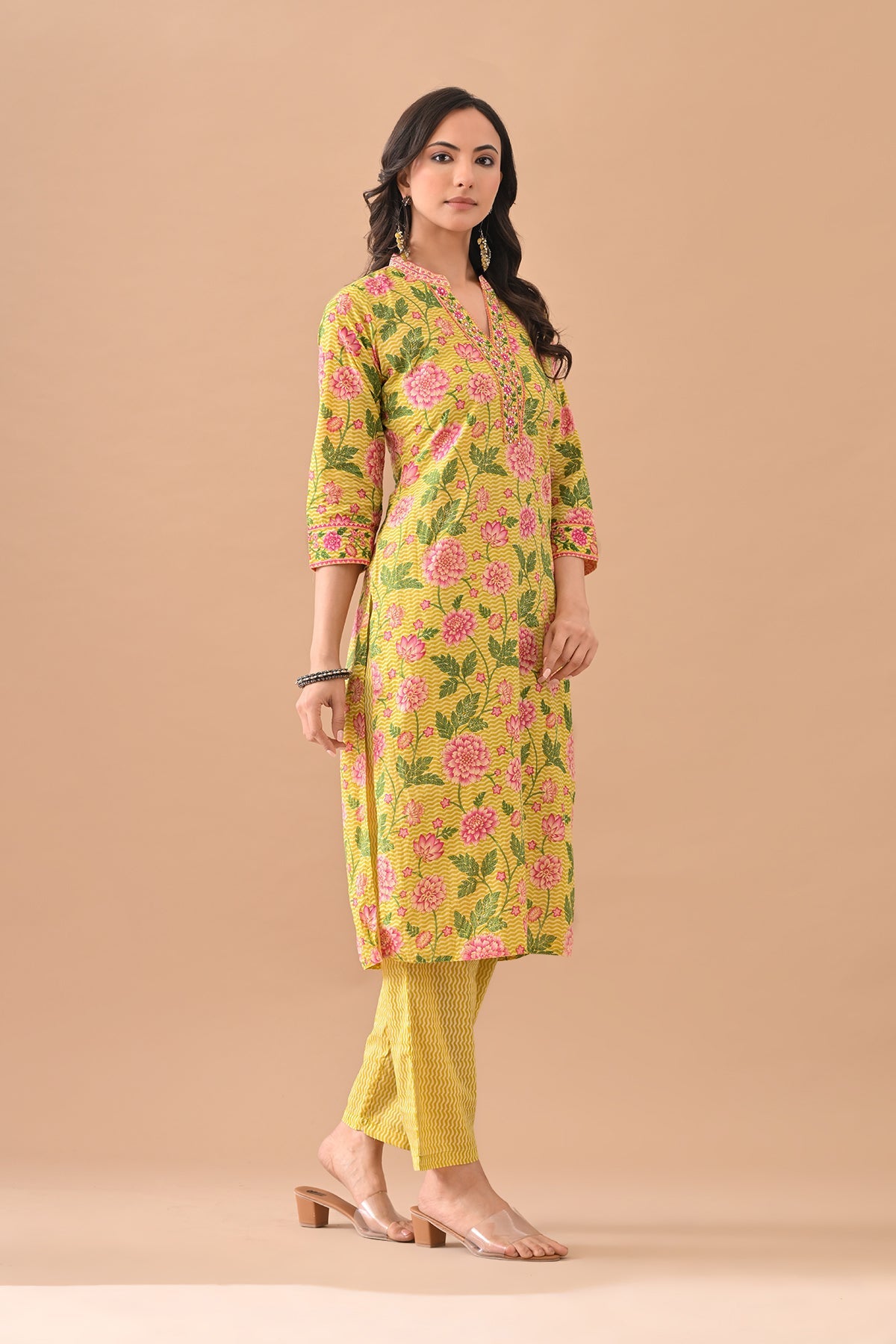 Yellow Floral Printed Kurta Set (2 Piece)
