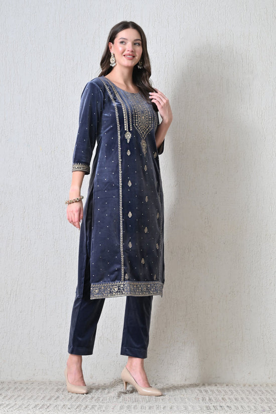 Grey Zari Embroideredred Solid Velvet Kurta 3 Pcs Set