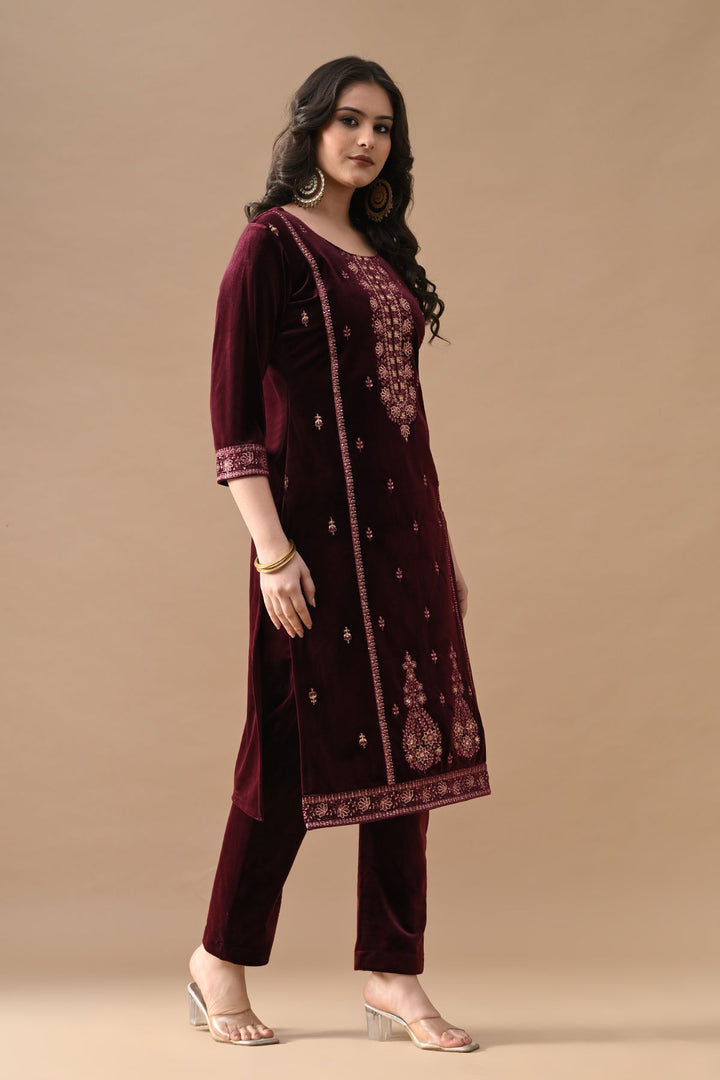 Maroon Embroidered Velvet Kurta Set (3 Piece)